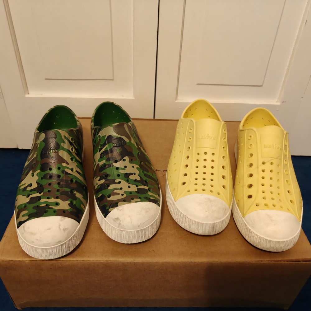 2 Pairs of Kids Natives